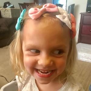 Meet your Posher, Liana